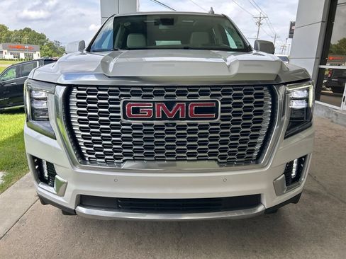 Used 2024 GMC Yukon Denali w/ Max Trailering Package AWD/4WD image 3
