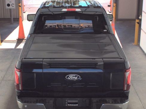 Used 2025 Ford F150 Lariat w/ Equipment Group 501A Mid AWD/4WD image 4