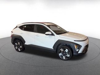 Used 2025 Hyundai Kona SEL video 2