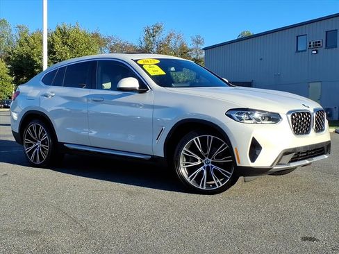 Used 2022 BMW X4 xDrive30i w/ Premium Package 2 image 2