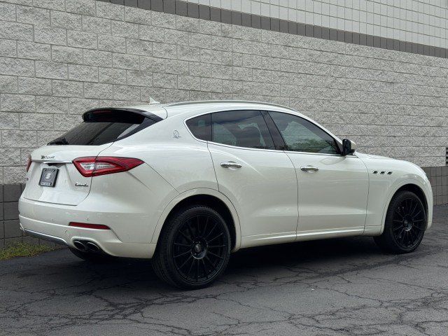 Used 2017 Maserati Levante S AWD/4WD image 14