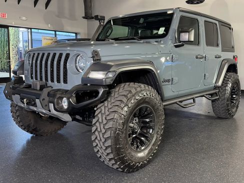 Used 2024 Jeep Wrangler Unlimited Sport image 7