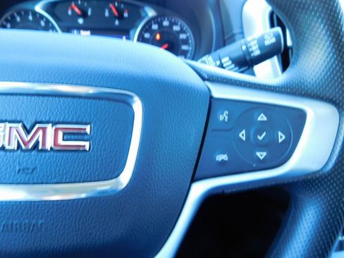 Used 2023 GMC Terrain SLE w/ Driver Convenience Package image 29