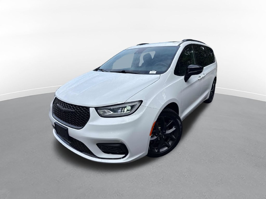 Used 2025 Chrysler Pacifica Limited FWD image 1