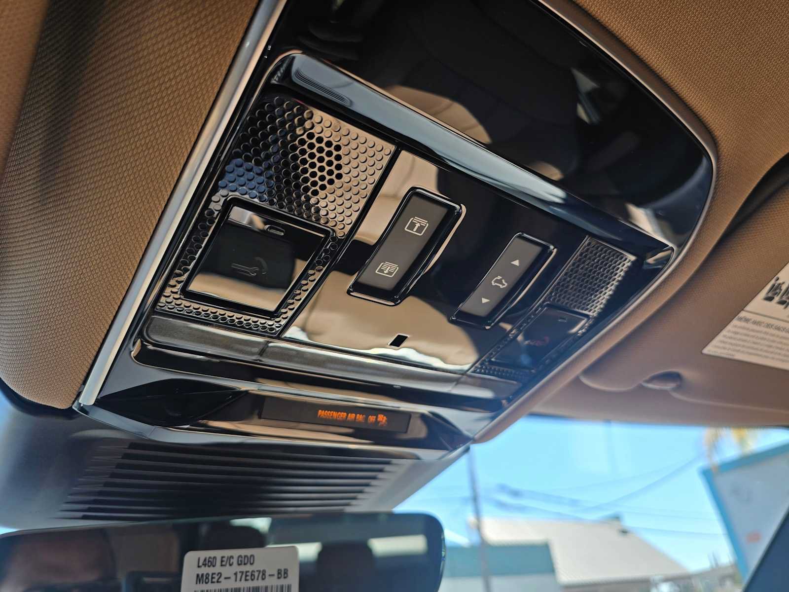 New 2026 Land Rover Range Rover SE AWD/4WD image 33