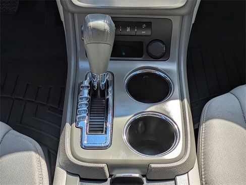 Used 2014 GMC Acadia SLE image 20