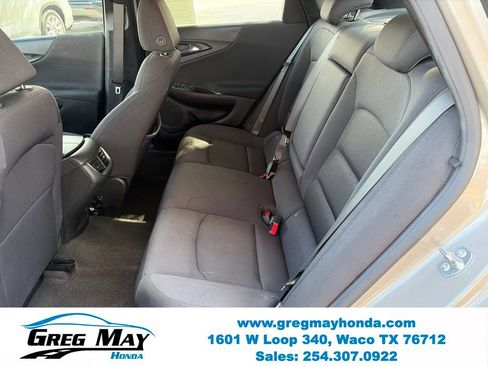 Used 2025 Chevrolet Malibu LT FWD image 18