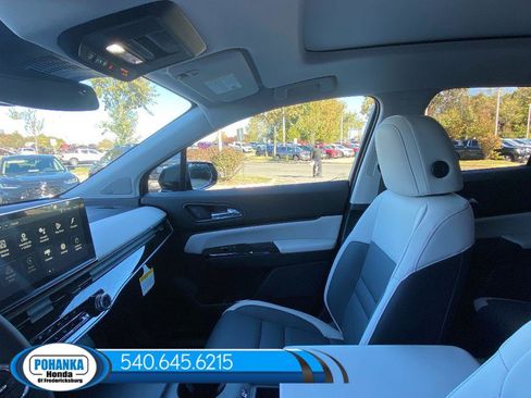 New 2025 Honda Prologue Touring image 30