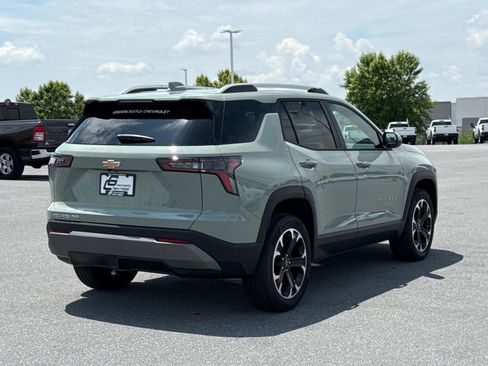 New 2025 Chevrolet Equinox LT image 13