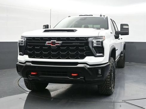 New 2026 Chevrolet Silverado 2500 ZR2 w/ LPO, Dark Essentials Package image 3