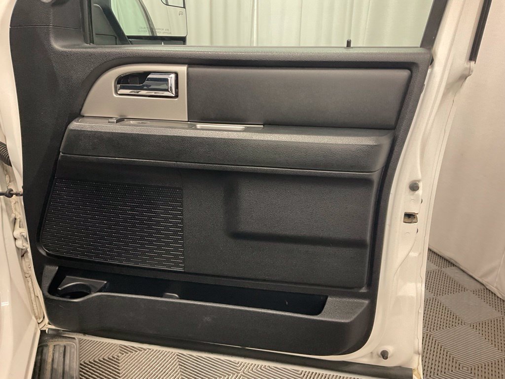 Used 2017 Ford Expedition EL XLT AWD/4WD image 27