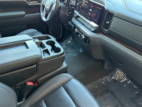Certified 2025 GMC Sierra 1500 SLT RWD image 16