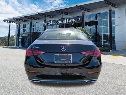 Used 2025 Mercedes-Benz C 300 Sedan image 5