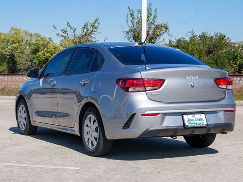 Used 2022 Kia Rio S image 4