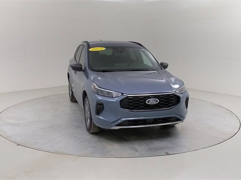Certified 2023 Ford Escape ST-Line w/ Tech Pack #1 image 9