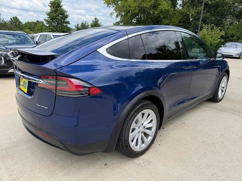 Used 2020 Tesla Model X Long Range AWD/4WD image 5