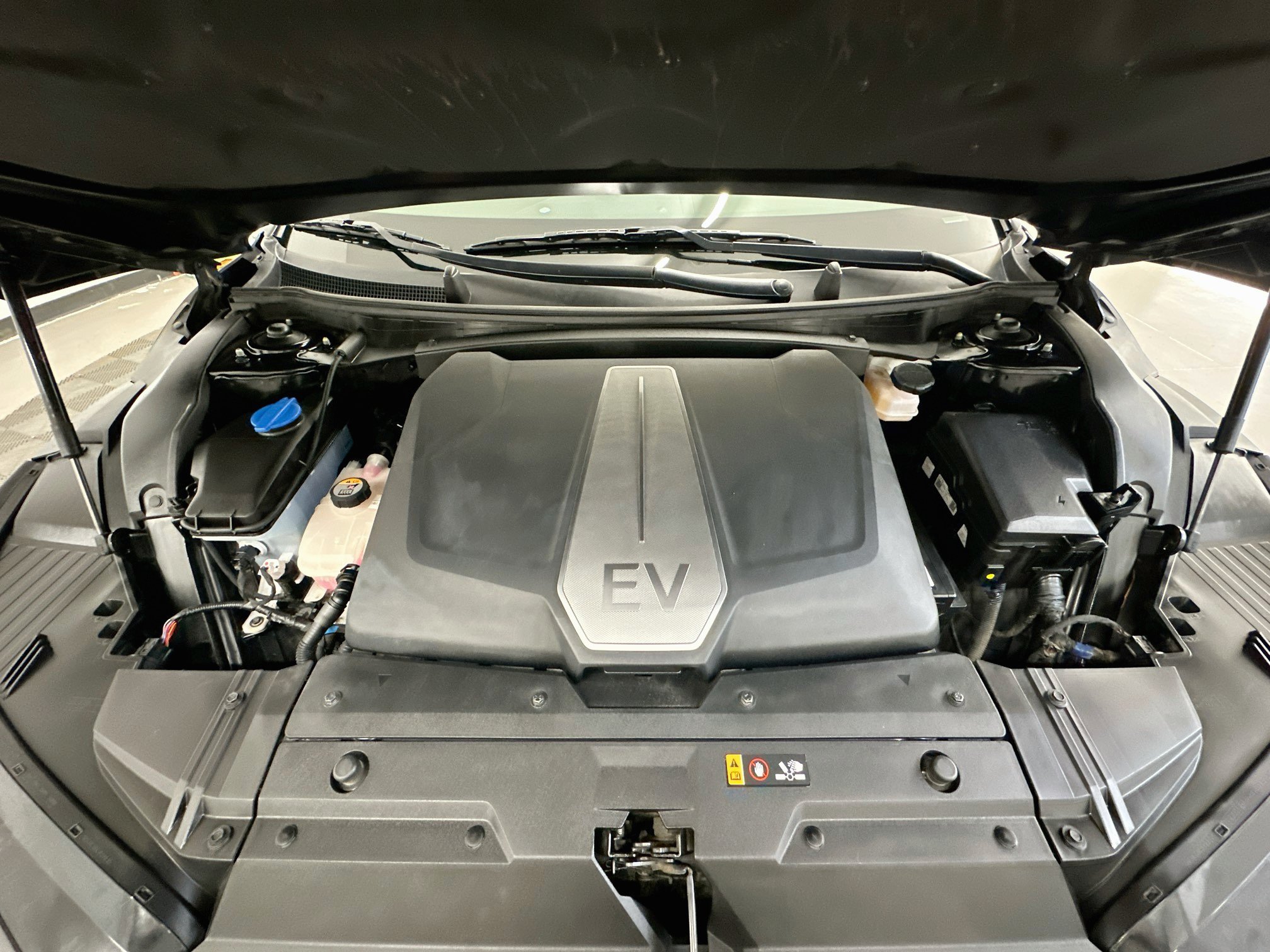 Used 2023 Kia EV6 Wind w/ Wind Technology Package AWD/4WD image 35