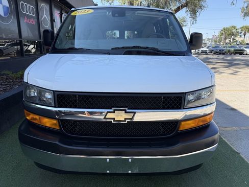 Used 2023 Chevrolet Express 3500 LT w/ LT Preferred Equipment Group RWD image 2