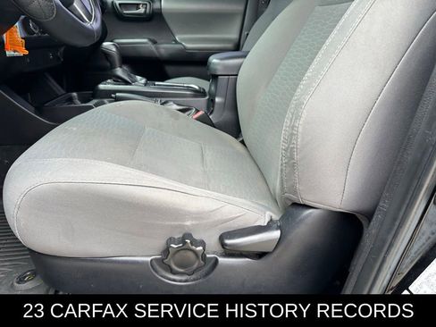 Used 2017 Toyota Tacoma SR AWD/4WD image 12