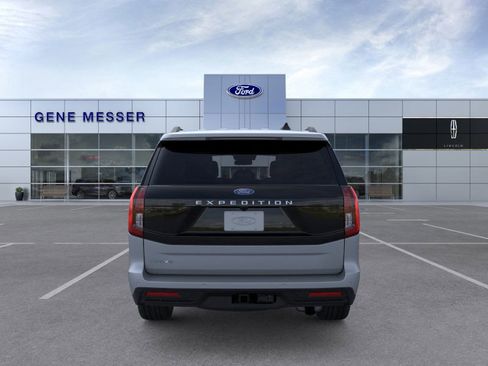 New 2025 Ford Expedition Active image 27