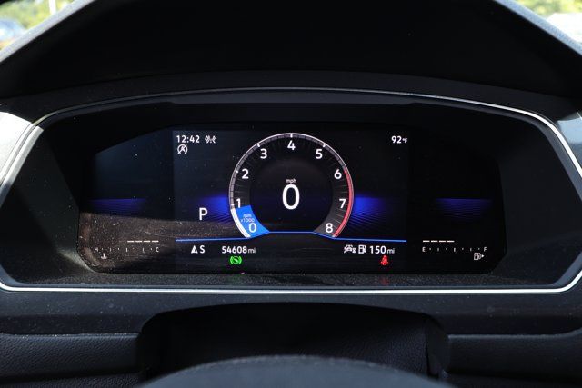 Used 2023 Volkswagen Tiguan SE AWD/4WD image 7