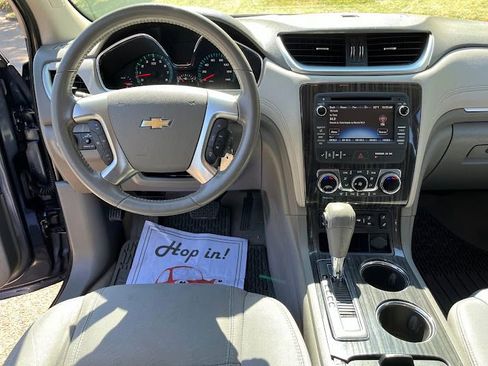 Used 2014 Chevrolet Traverse LT FWD image 20