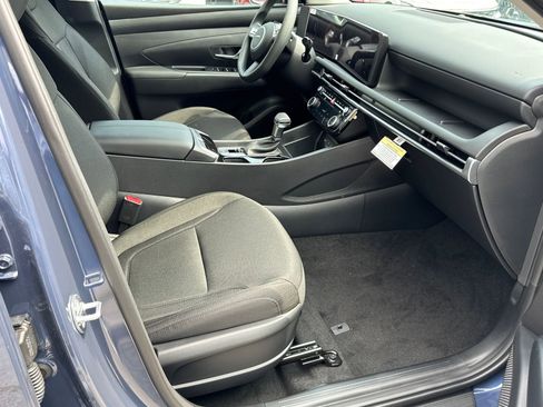 Certified 2025 Hyundai Tucson SEL image 9