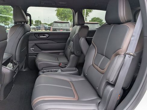 New 2026 Nissan Armada SL RWD image 19