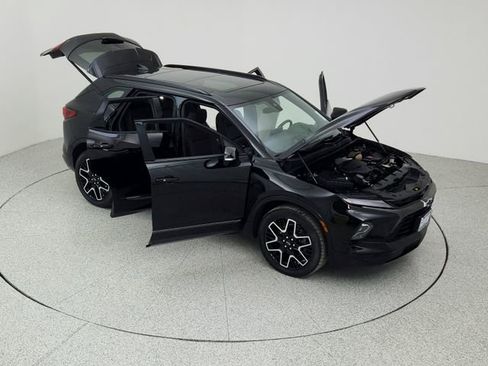 Used 2023 Chevrolet Blazer RS w/ Enhanced Convenience Package image 43