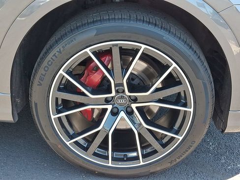 Used 2020 Audi Q8 Prestige w/ Prestige Package AWD/4WD image 15