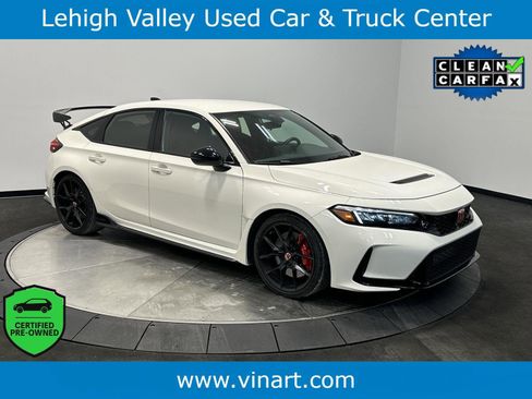 Used 2024 Honda Civic Type R image 1