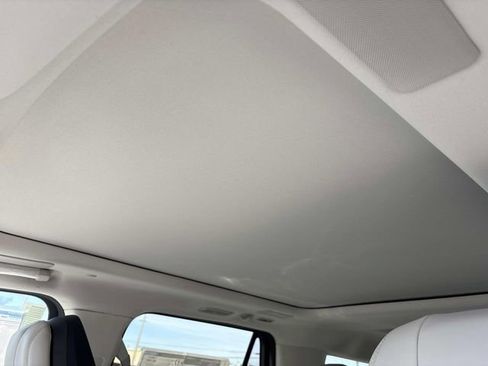 New 2025 Lincoln Navigator Reserve image 25