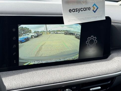 New 2025 Nissan Kicks SV image 24