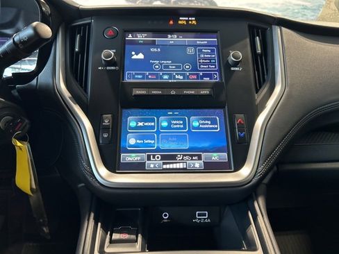 Used 2025 Subaru Outback 2.5i image 4