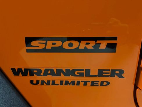 Used 2012 Jeep Wrangler Unlimited Sport AWD/4WD image 14