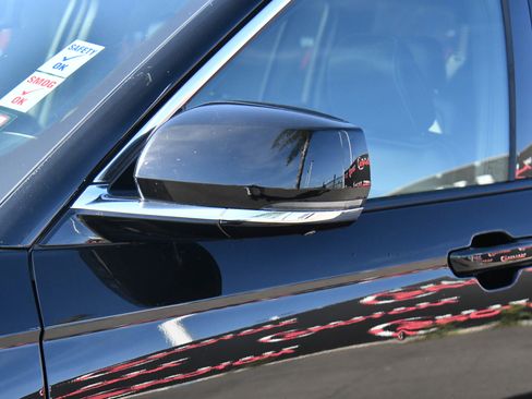 Used 2024 Jeep Grand Cherokee L Limited w/ Luxury Tech Group II image 13