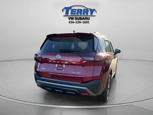 Used 2023 Nissan Rogue SL w/ SL Premium Package image 4