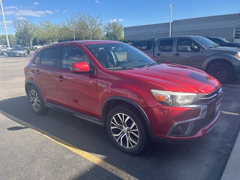 Used 2019 Mitsubishi Outlander Sport SE FWD image 11