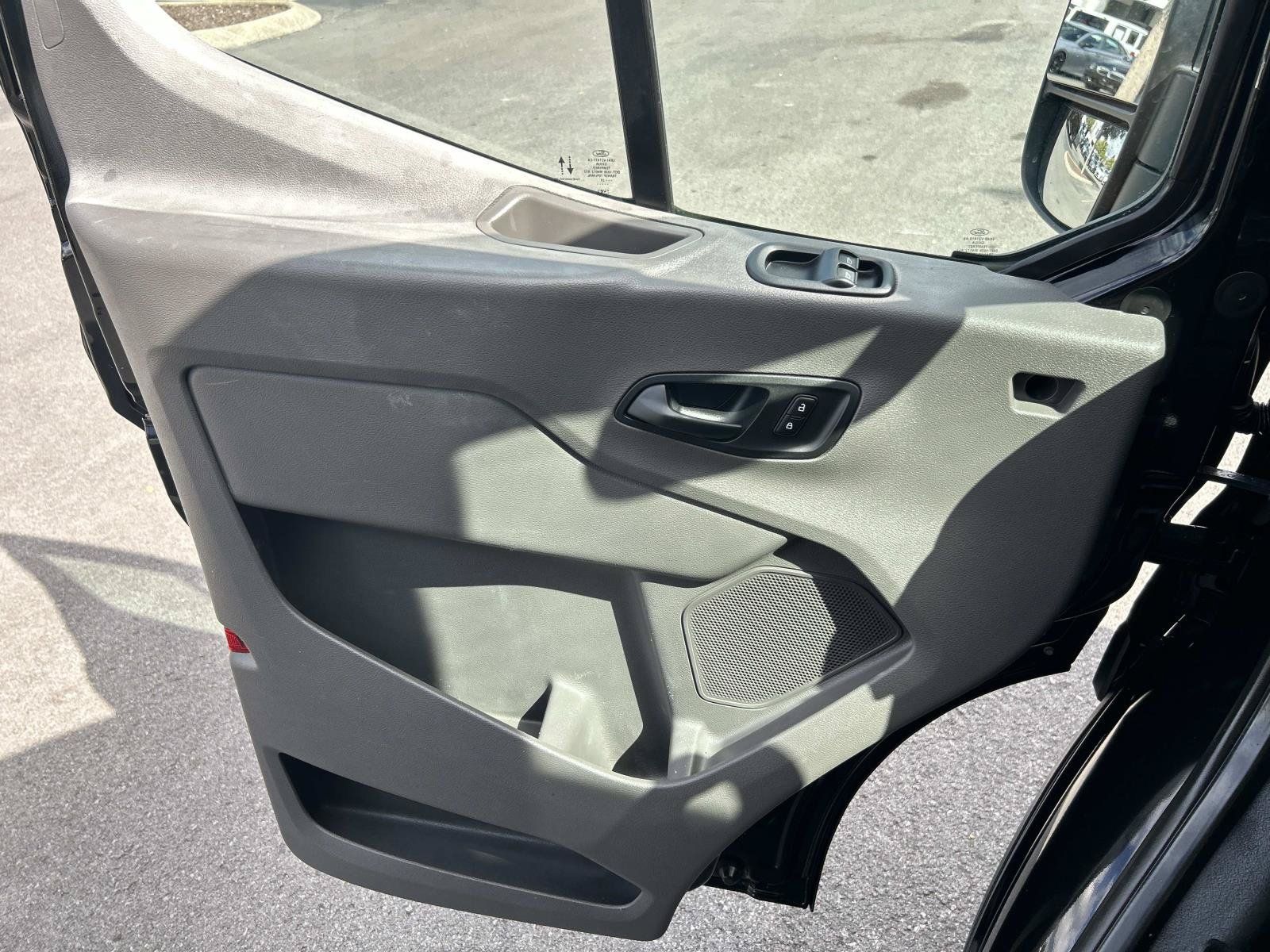 Used 2021 Ford Transit 250 Low Roof w/ Exterior Upgrade Package RWD image 27
