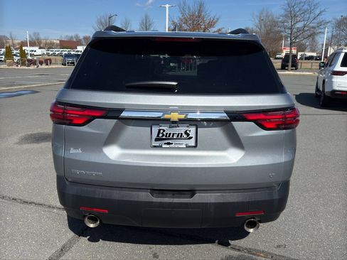 Used 2023 Chevrolet Traverse LT image 6