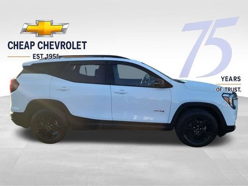 Used 2022 GMC Terrain AT4 w/ Tech Package AWD/4WD image 6