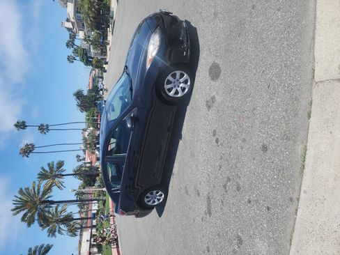 Used 2013 MAZDA MAZDA3 i SV w/ Convenience Pkg FWD image 4