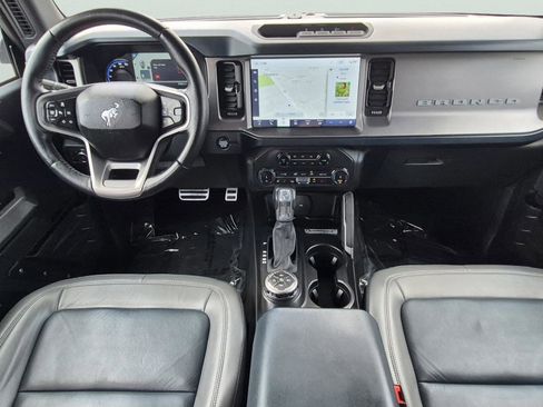 Used 2022 Ford Bronco Outer Banks AWD/4WD image 14