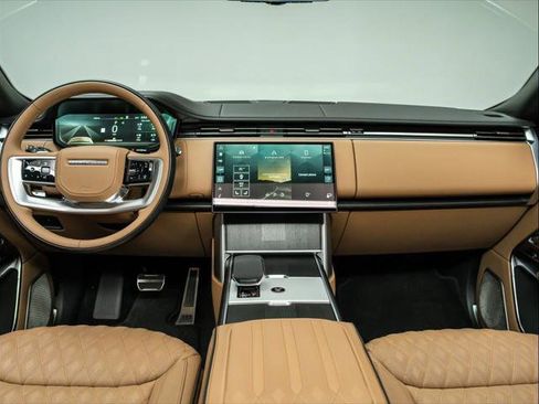 New 2025 Land Rover Range Rover Long Wheelbase Autobiography image 25