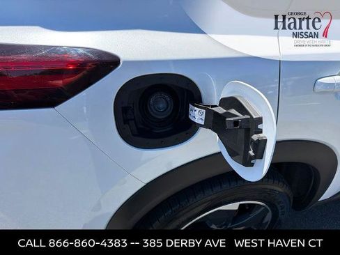 Certified 2025 Nissan Rogue SV AWD/4WD image 23