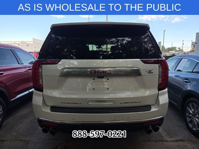 Used 2021 GMC Yukon Denali w/ Denali Premium Package AWD/4WD image 4