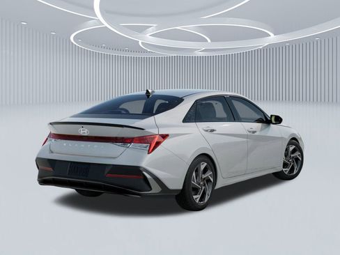 New 2026 Hyundai Elantra SEL Sport Premium FWD image 4