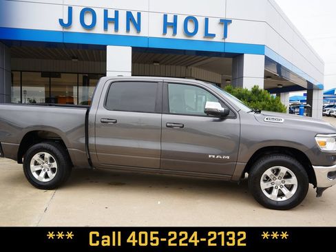 Used 2024 RAM 1500 Laramie AWD/4WD image 9