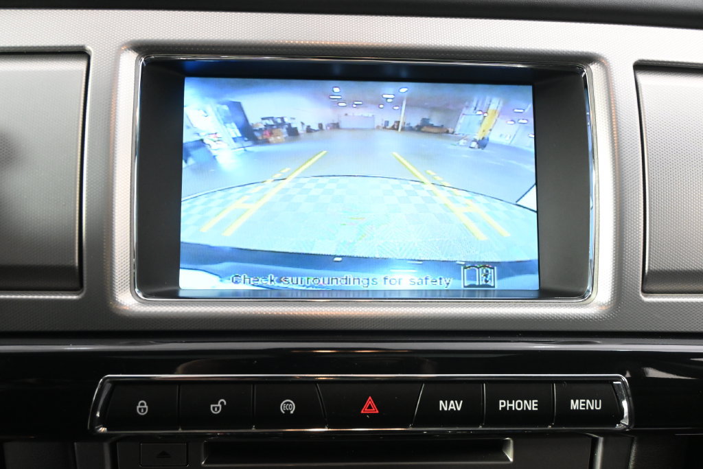 Used 2014 Jaguar XF Supercharged RWD image 30