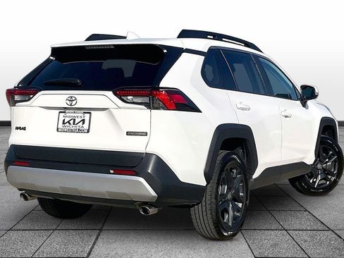 Used 2024 Toyota RAV4 Adventure image 13
